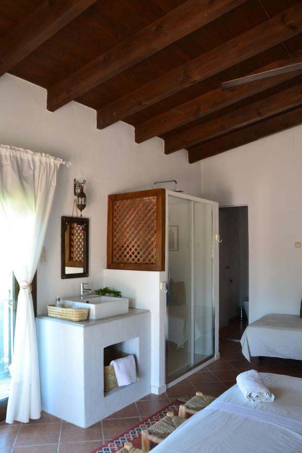 Bed and Breakfast The African House Tolox Exterior foto